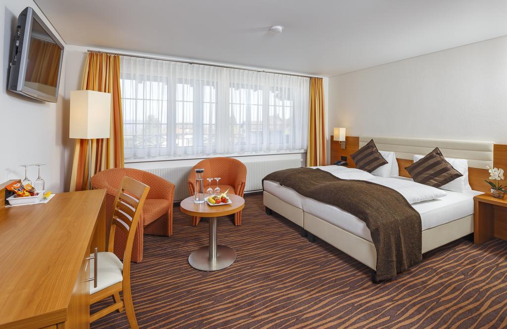 Seemoewe Swiss Quality Hotel Guttingen Room photo