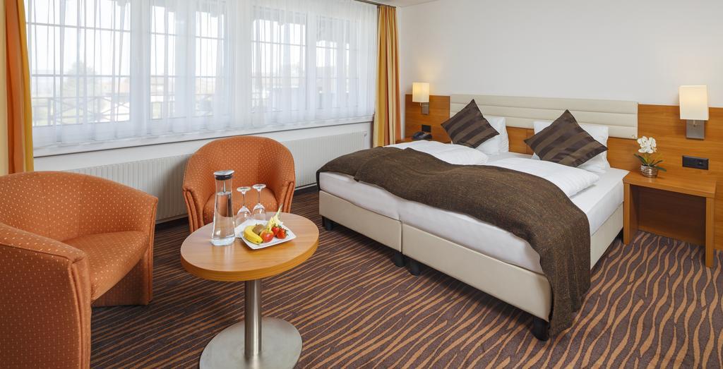Seemoewe Swiss Quality Hotel Guttingen Room photo